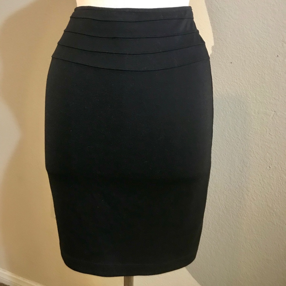 Black stretch skirt
